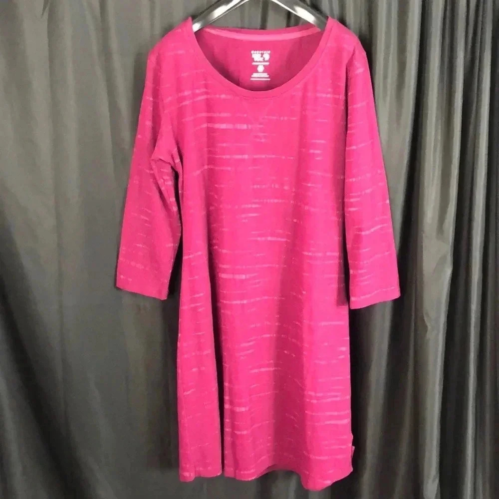 Mountain Hardware Long Sleeve Dress